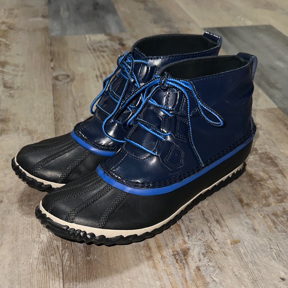 SOREL out n about ankle rain boot men’s 9.5 Blue Blk patent leather women’s 10.5